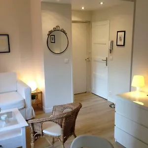 Apartment Place Aux Oignons Vieux 4 Personnes, Lille